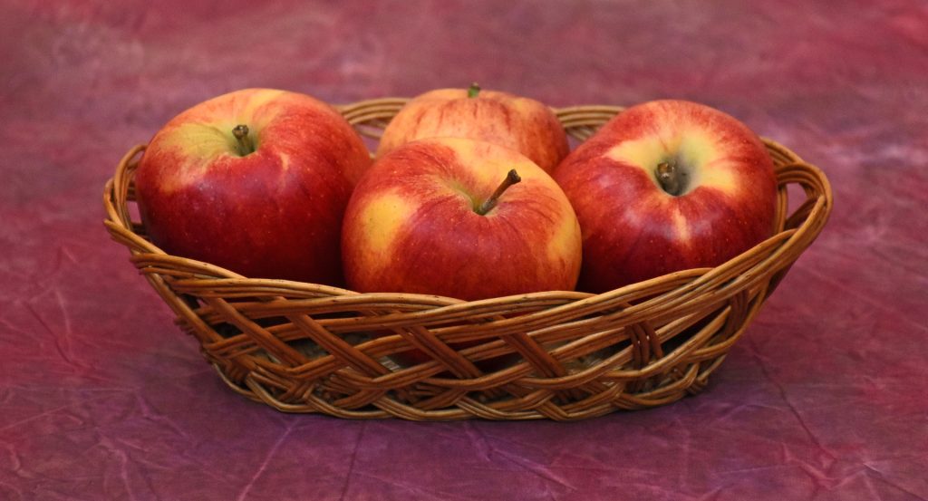 Gala apples 
