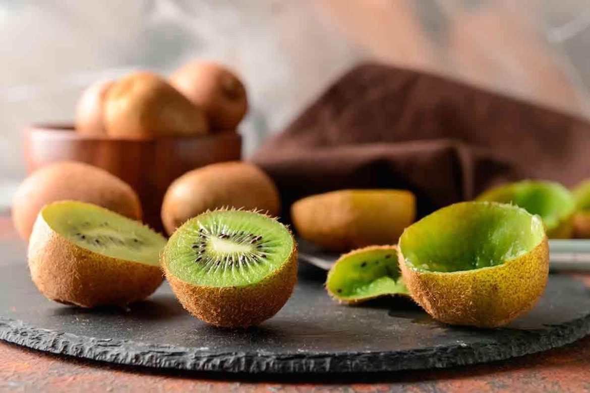 Zespri Kiwi in India; Sour Sweet Tastes 3 Minerals Phosphorus Magnesium Calcium