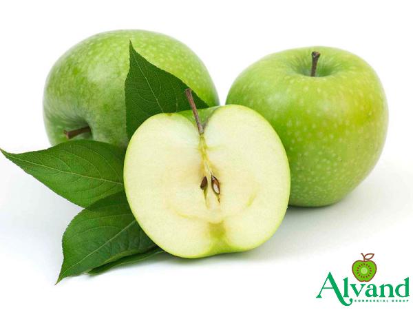 The purchase price of green apple Asian fruit in Dubai